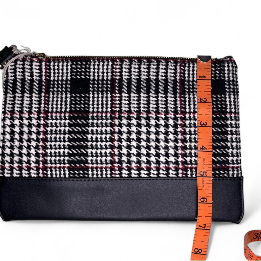 NWT A New Day Black Red Plaid Wristlet Clutch Purse Small Bag Houndstooth Vegan